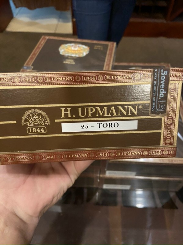 H.upmann Anejo 1844